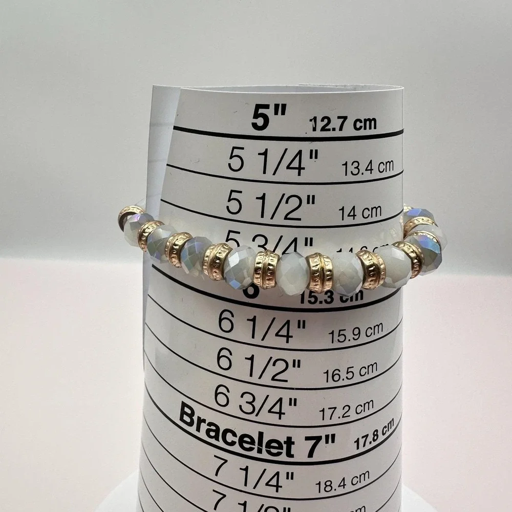 Vintage Y2K Iridescent Grey Glass Beaded Gold Tone Stretch Bracelet Jewelry Boho